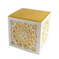 Elegante weiß-goldene, lasergeschnittene quadratische Hochzeit-Geschenkbox für Süßigkeiten - Weiß + Gold