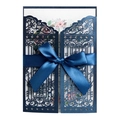 Partecipazione nozze blu navy intagliata al laser con cancello e nastro fiocco - Blu scuro