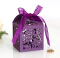 Elegante scatola regalo viola intagliata al laser con nastro di seta e motivi a foglia - Viola scuro