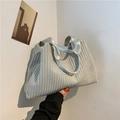 Bolso tote de pana azul grisáceo claro con rayas texturizadas y gran capacidad - Gris