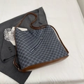 Bolso tote grande con estampado geométrico gris y correas de cuero marrón para diario - Azul