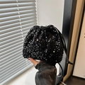 Elegante borsa a secchiello con paillettes nere e chiusura a coulisse per feste - Nero
