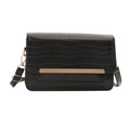 Minimalistische zwarte crossbodytas met krokodillenpatroon en goudkleurige hardware - Zwart