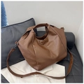 Bolso tote marrón caramelo en cuero sintético suave para oficina y uso diario - Chocolate
