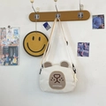 Schattige cartoon beer crossbody tas voor kinderen van beige canvas met riem - Melkwit