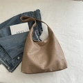 Retro Khaki gewebte Hobo-Tasche mit minimalistischer Textur für Damen im Alltag - Khaki