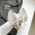 Borsa a spalla bianca in pelle PU con fiocco alla moda e chiusura con cerniera - Bianco
