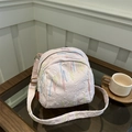 Borsa a tracolla rosa trapuntata con ricami colorati e tracolla regolabile larga - Rosa