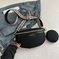 Sac bandoulière noir avec sangle brodée ethnique et un petit porte-monnaie rond - Noir
