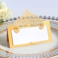 Elegante segnaposto nuziale in pizzo dorato tagliato al laser in carta perlata premium - Oro