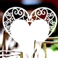 Marque-place cœur blanc découpé au laser avec arabesques pour décoration de mariage - Style Cœur Évidé Volute (BK-71)