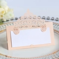Segnaposto per matrimonio in carta perlata rosa champagne con pizzo tagliato a laser - Perla di Giada