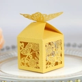 Gelbe Gastgeschenkbox mit Schmetterlingsmotiv und aufwendigen Laserschnitt-Mustern - Gold