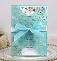 Elegante invitación de boda cortada con láser azul Tiffany con lazo y tarjeta floral - Azul Tiffany