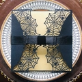 Halloween Einladung mit Laserschnitt Spinnennetz Design und schwarzem Satinband - Hohles Spinnennetz (Schwarze Karte)