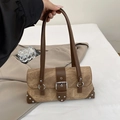 Retro braune Unterarmtasche aus Wildleder mit Zierschnalle und silbernen Nieten - Braun