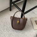 Sac seau en cuir marron foncé avec motif litchi et fermoir à boucle dorée vintage - Brun Sans Pendentif