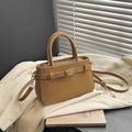 Retro warm brown PU leather handbag with silver hardware and adjustable shoulder strap - No Pendant / Brown