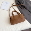 Chic brown Boston handbag with adjustable shoulder strap and vertical leather detail - No Pendant / Brown