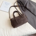 Dark brown leather Boston bag with top handles and adjustable strap for professional commuting - No Pendant / Coffee
