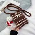 Borsa a tracolla in maglia a righe marroni e bianche con orsetto e bottone in legno - Con Ciondolo a Orso / Marrone