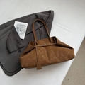Grande borsa tote marrone con design a pieghe e finitura in pelle scamosciata opaca - Marrone Grande