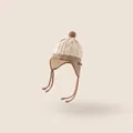Kids knitted earflap hat in beige and brown colorblock with cute pom-pom detail - Circumference 41-46cm / Beige