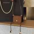 Bolso bandolera vintage marrón café mate con elegante correa de cuentas de madera - Marrón