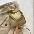 Vintage golden chain handbag in metallic lychee pattern leather for women style - Gold