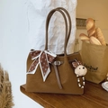 Braune Wildleder-Einkaufstasche mit Seidenschal und Plüschbär-Anhänger im Retro-Stil - Tote Bag mit Großer Kapazität / Braun mit Anhänger