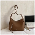 Bolso tote vintage marrón con detalle de cremallera plateada y logo de marca lateral - Marrón