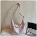 Minimalistische Hobo-Schultertasche in Hellrosa aus weichem Leder mit Reißverschluss - Rosa