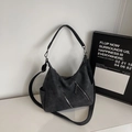 Bolso hobo vintage gris carbón con textura de ante y cremalleras metálicas - Negro