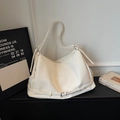 Borsa hobo minimalista in pelle bianca con dettaglio fibbia regolabile per pendolari - Bianco