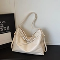 Elegante bolso tote de cuero blanco crema con correas dobles y detalles dorados - Blanco Sin Colgante