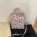 Piccola borsa a mano quadrata in tela con stampa leopardata rosa e tracolla regolabile - Rosa Senza Pendente