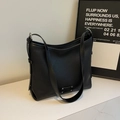 Sac fourre-tout moderne en cuir noir à motif litchi avec ferrures argentées élégantes - Noir