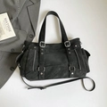 Grand sac cabas noir en cuir avec clous argentés et boucles décoratives de style - Noir