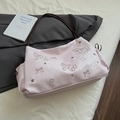 Roze PU-lederen shopper met borduursel van sterren en strikken en bruine schouderband - Roze