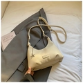 Chic beige leather bucket bag with star charm and adjustable strap for women - Off-white (With Pendant)