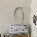 Borsa a spalla vintage azzurra con graziose stampe di cavalli e fragole di moda - Blu Senza Ciondolo