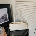 Borsa sottobraccio minimalista in pelle PU beige con toppa logo Fashion & Bags - Bianco Sporco