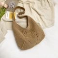 Khaki Häkel-Schultertasche aus Baumwolle mit Blumenmuster für den Strandurlaub-Stil - Magnetdruckknopfverschluss / Khaki