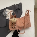 Rosa gepunktete Achseltasche mit süßem Teddybär-Anhänger und weichem Halbmond-Design - Roze mit Anhänger