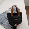 Schwarze Canvas-Handtasche mit braunen Griffen, Mädchen-Stickerei und Beagle-Girl-Schrift - Dunkelbraun