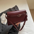 Vintage burgundy square shoulder bag with golden buckle and adjustable leather strap - Burgundy