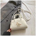 Elegante borsa bowling in pelle PU bianco crema con ricamo pony e tracolla regolabile - Bianco