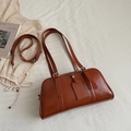 Bolso de mano chic de cuero brillante marrón caramelo con correa ajustable - Marrón