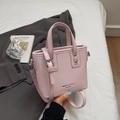 Borsa a secchiello retrò rosa in similpelle con tracolla regolabile e manico - senza ciondolo / Rosa