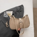 Sac sous le bras beige en simili cuir avec boucle argentée et deux bandoulières - Kaki Sans Pendentif